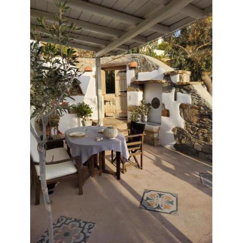 Romantic sunset cycladic house in Sotires