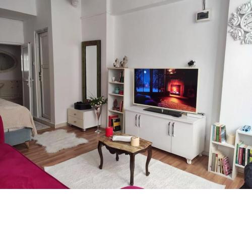 Romantik,huzurlu sıcacık ,ayrı mutfaklı studio daire