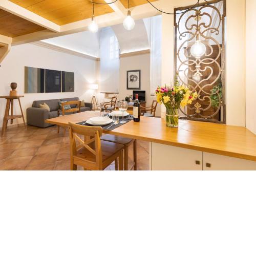 Rome As You Feel - Charming Loft Campitelli in Navona