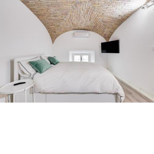 Rome Boutique Home Colosseum