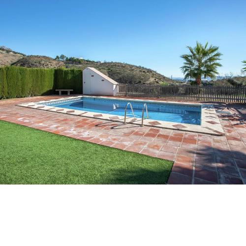 Roofed Cottage in Andalusia with fantastic pool and garden