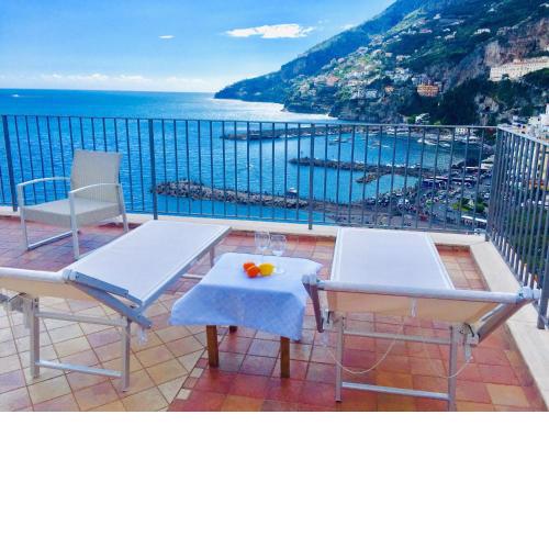 Rooftop flat in Amalfi