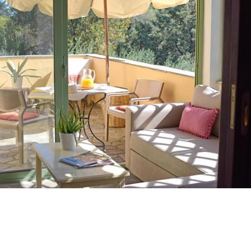 Room in Apartment - Isabella Country House Junior Suite