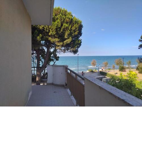 Room in BB - Quadruple room 5 minutes from the sea