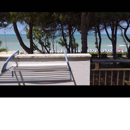 Room in BB - Spacious double room beside the sea