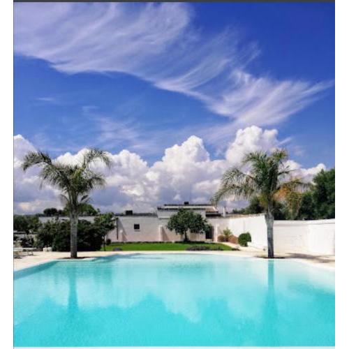 Room in BB - Spacious quadruple room in ancient Masseria near the sea in a quiet olive trees