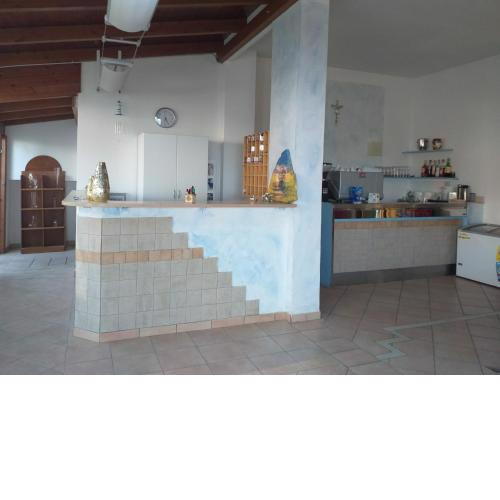 Room in BB - Spacious triple room a stones throw from the sea