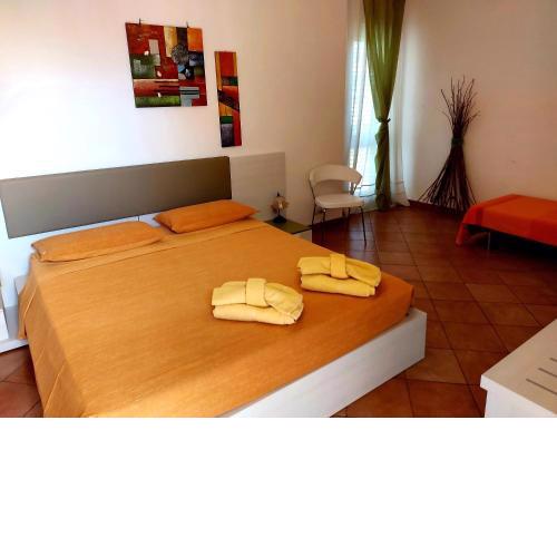 Room in Guest room - Spend little and enjoy Sicily