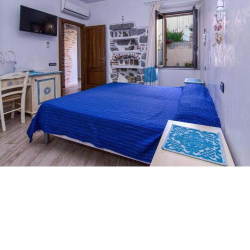 Room Tortoli'