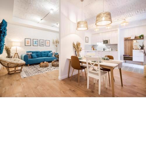 ROOMLI Boho Chic Apartments