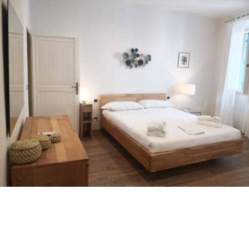 Roommo Via dei Pilastri giada