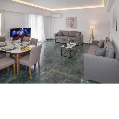 Roomy and comfortable apartment near Acropolis by GHH