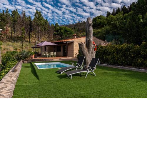 Roque nublo rural houses I
