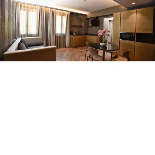 Rosa Salva Suites