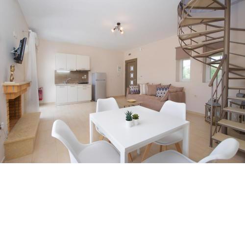 Rose Maisonette