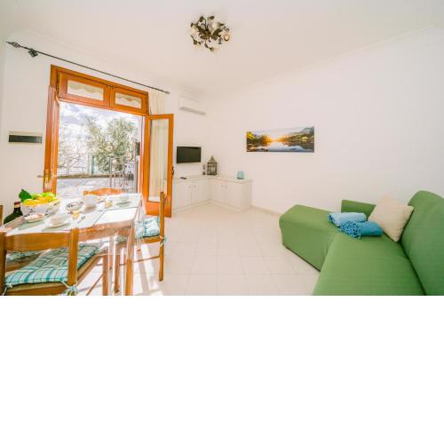 Rosemary Holiday House
