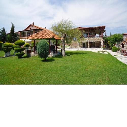 Roulas Summer House