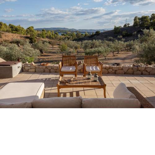 Roxanne's Olive Grove House