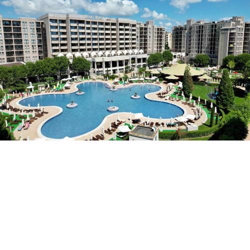 Royal Beach Apartments - 5m to pool, 100m to beach