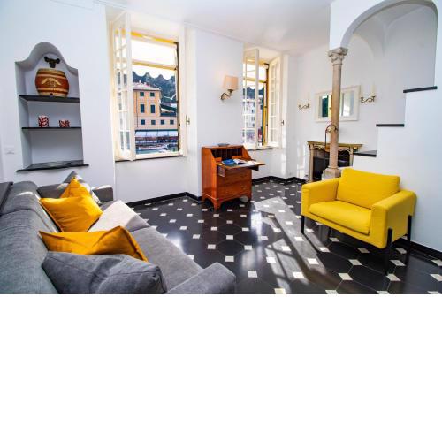 Royal by PortofinoHomes