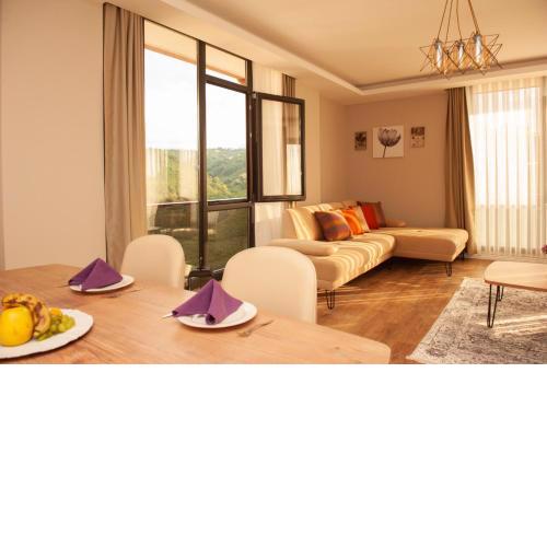 Royal Comfort Suites