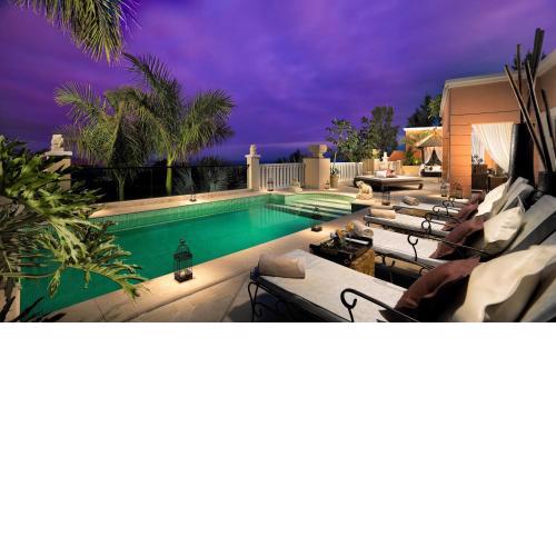 Royal Garden Villas, Luxury Hotel