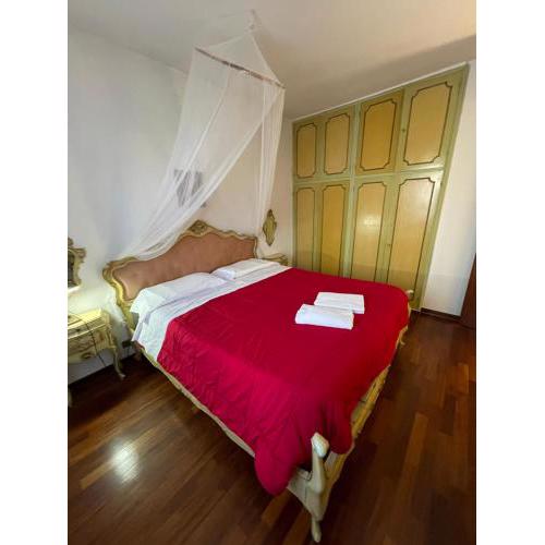 Royal Guest House New 2023 with large shared kitchen