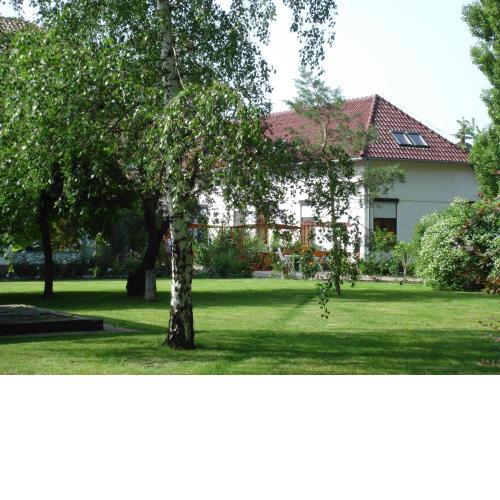 Róza Hotel és Apartmanház