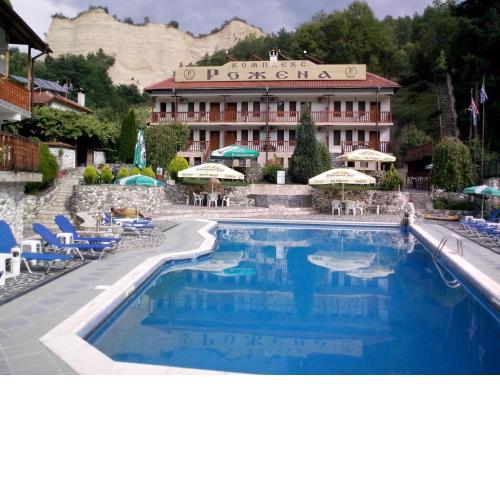 Rozhena Hotel Complex
