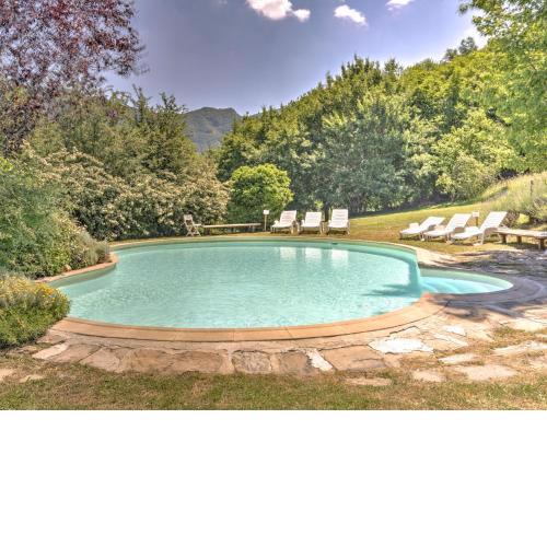 Rustic Holiday Home in San Godenzo with Pool