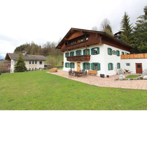 Rustic Holiday Home near Ski Area in Hopfgarten im Brixental
