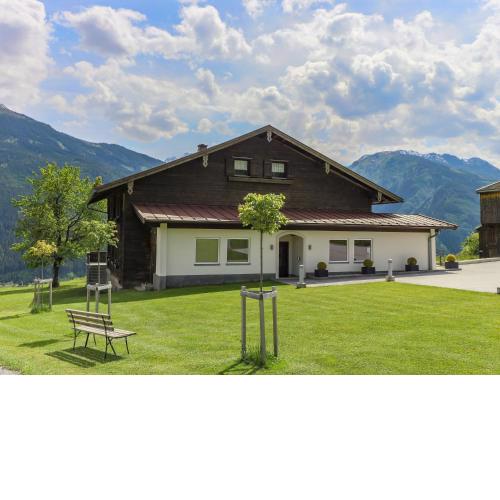 Rustic Mansion in Mittersill near Kirchberg Ski Area