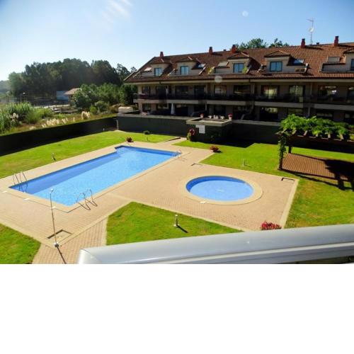 S, con piscina en Sanxenxo