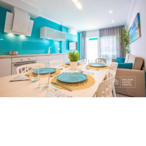 S08 · AWESOME RENOVATED APT