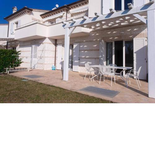 S18 - Sirolo, nuovissimo trilocale in pietra con giardino dx