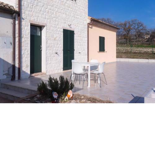 S210 - Sirolo, nuovissimo bilocale vista mare al primo piano