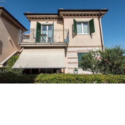 S275 - Sirolo, delizioso trilocale con terrazzo