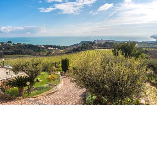 S282 - Sirolo, trilocale panoramico vista mare
