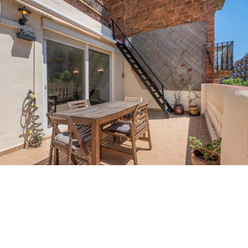 Sagrada Familia 3 bedrooms apartment with huge private Terrace