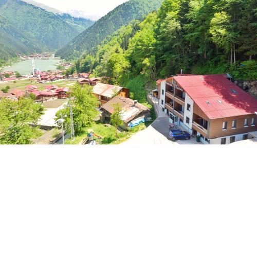Şahin Apart