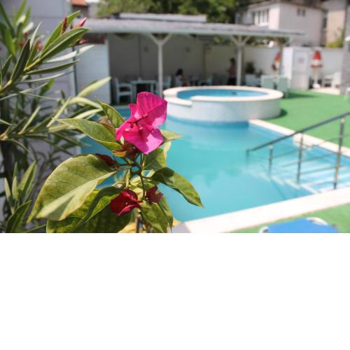 Saint George Family Hotel