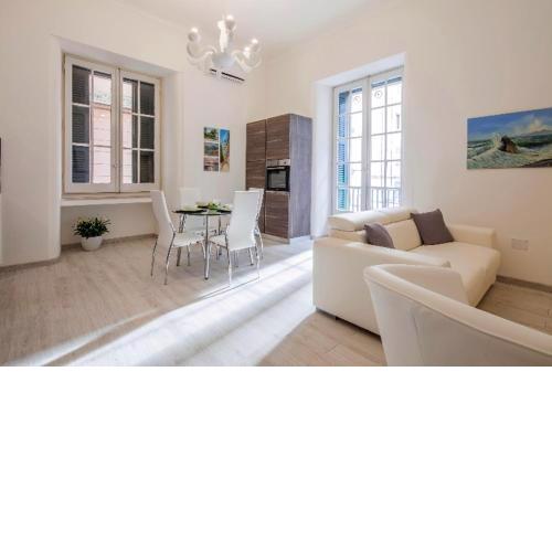 Salerno Center House