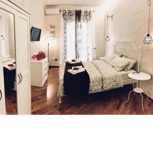Salerno Historic Center Lovely Flat