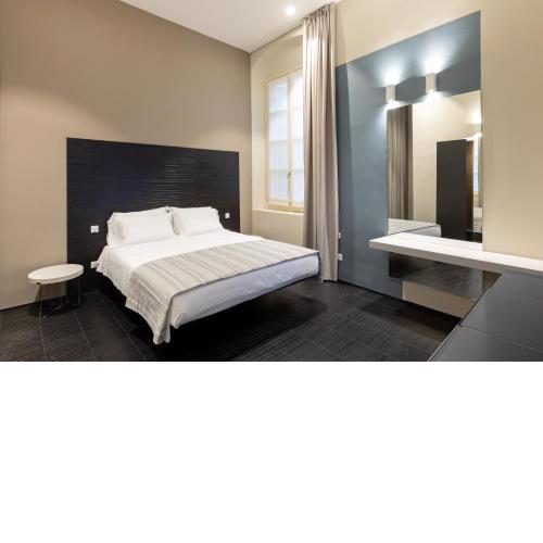 Salina Luxury Suites