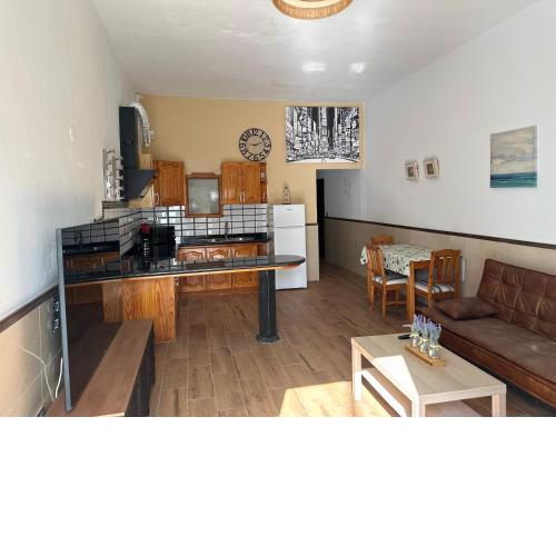SALINETAS BLUE SURF HOUSE