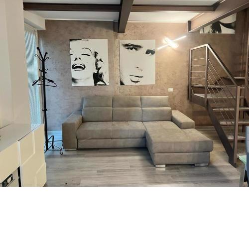 Sally home Ornato