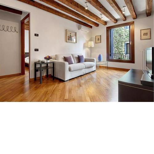 Salmaso Apartments