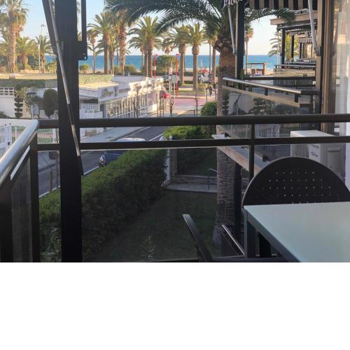 SALOU 1 linia de mar 3 baños 3 hab.WIFI 110m2