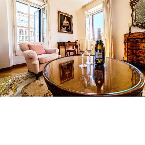 Salute Canal View Apartment