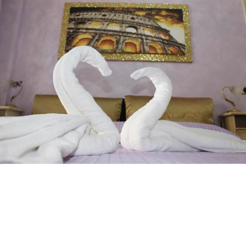 San Peter's Golden Rooms